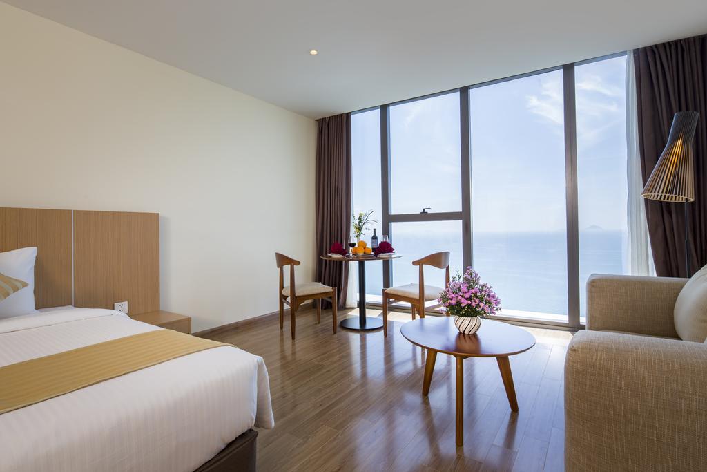 Starcity Hotel & Condotel Beachfront Nha Trang Extérieur photo